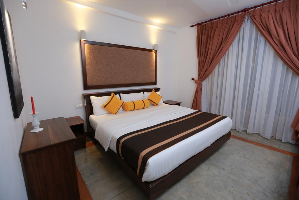 Refresh Hotel Hikkaduwa Esterno foto