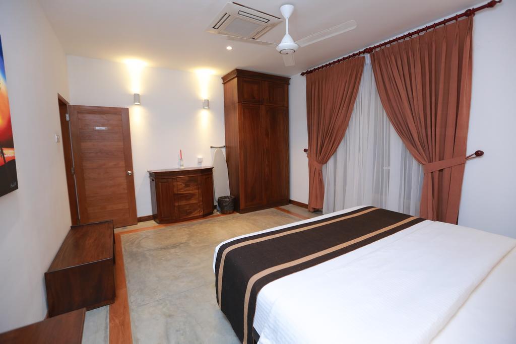 Refresh Hotel Hikkaduwa Esterno foto