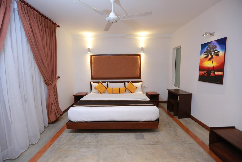 Refresh Hotel Hikkaduwa Esterno foto