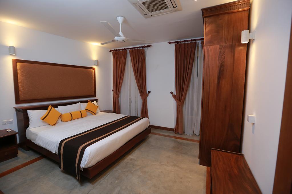 Refresh Hotel Hikkaduwa Esterno foto